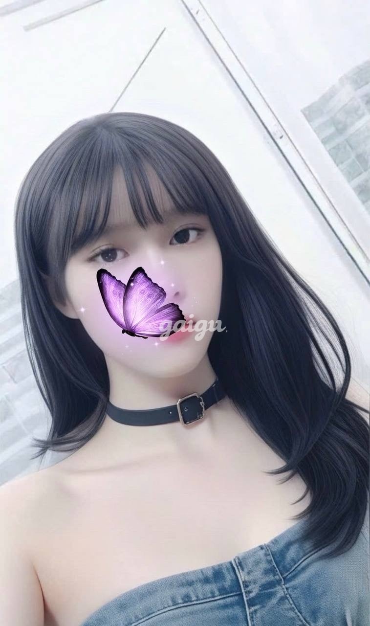 Phương Thúy- em hàng cá tính , mạnh mẽ!!!