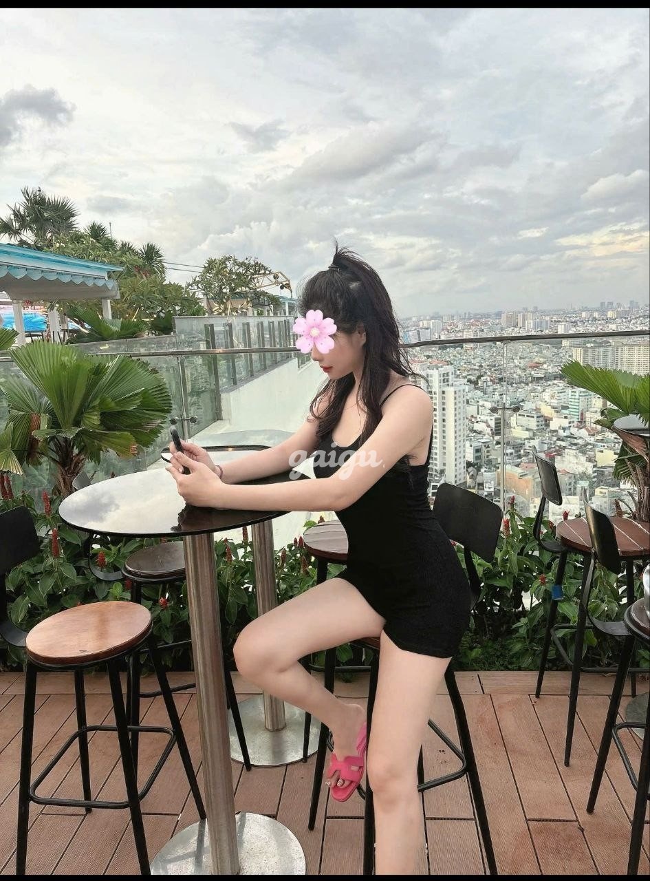 ❤U99 – PHƯƠNG LINH❤️ FACE XINH- CHUẨN MẪU 1m68- NON THƠM