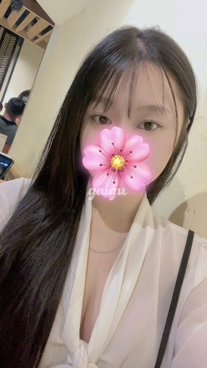 ❤️ Quỳnh Trâm ❤️ Lần đầu đi làm cute, ngoan ngoãn, dễ bảo