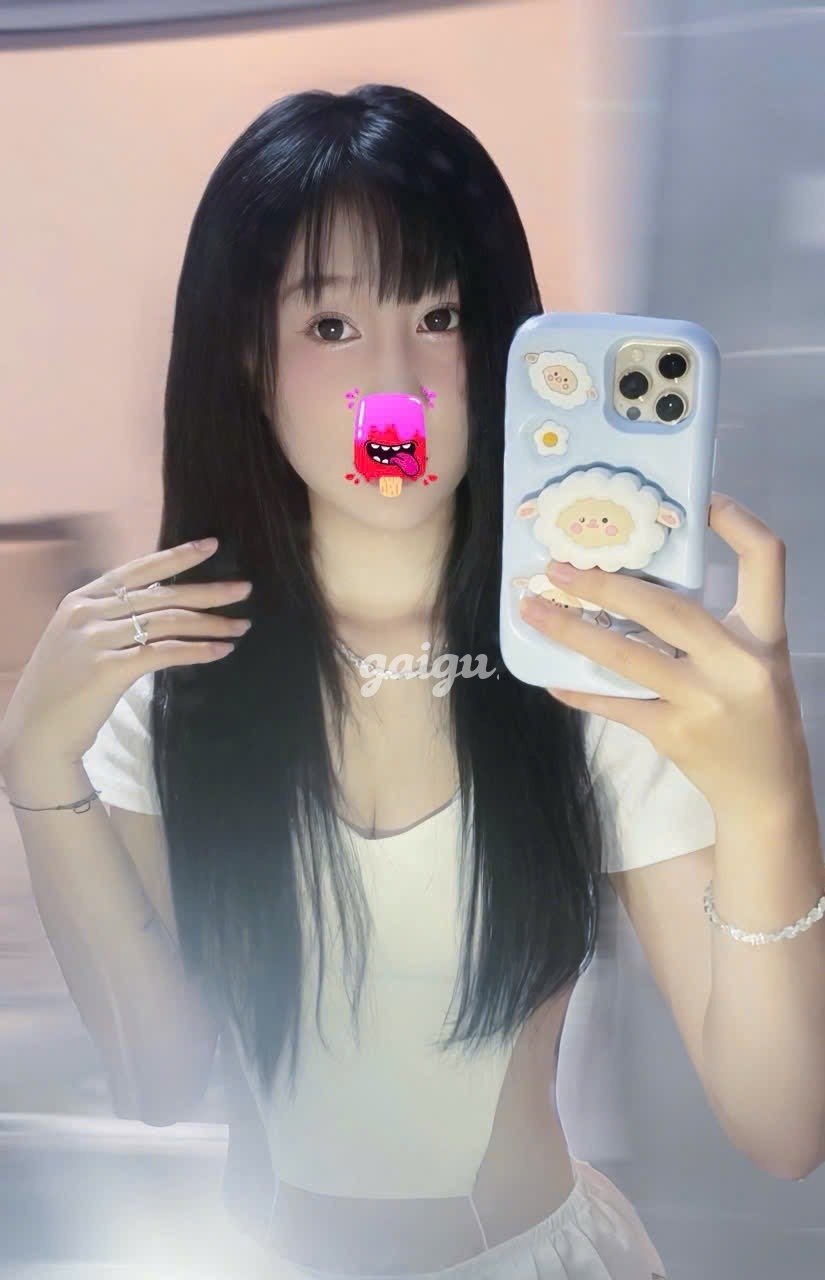 Bé Dâu Tây-cô bé kẹo dâu ngọt ngào , thơm ngon!!