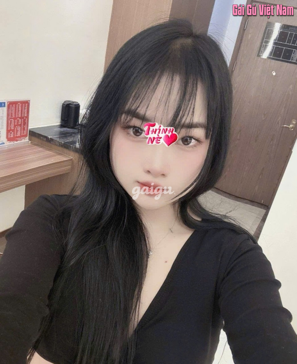 Nhã Uyên – Gái Mới Lớn – Xinh – Ngoan – Yêu – Chiều !