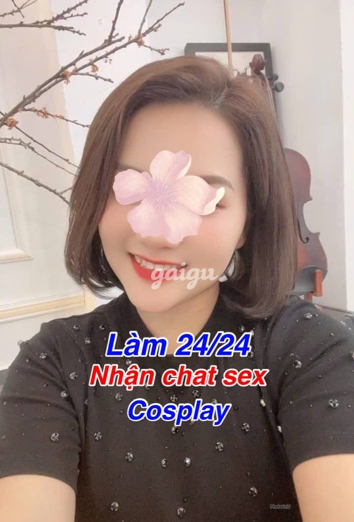 KHẢ NHƯ GÁI XINH VÚ TO,MÔNG CONG, HÀNG NGON PHÁ GIÁ