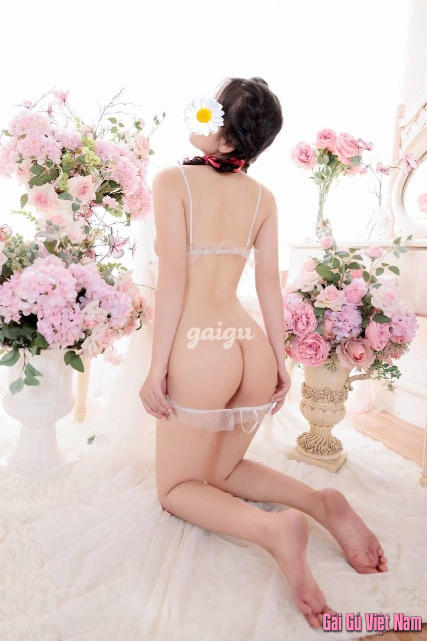 MINH ANH – EM XINH ĐẸP DỊU DÀNG NHƯ NÀNG THƠ