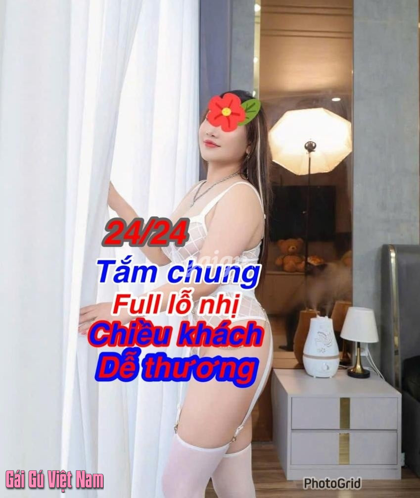 NEW DÂM NỮ THANH THẢO VÚ TO NGẬP MẶT,ĐƯỜNG LƯỠI PHÊ TÊ TÁI, LẦN ĐÀU ĐI LÀM