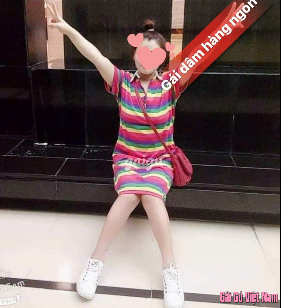 Em gái công nhân cần tiền anh e ủng hộ
