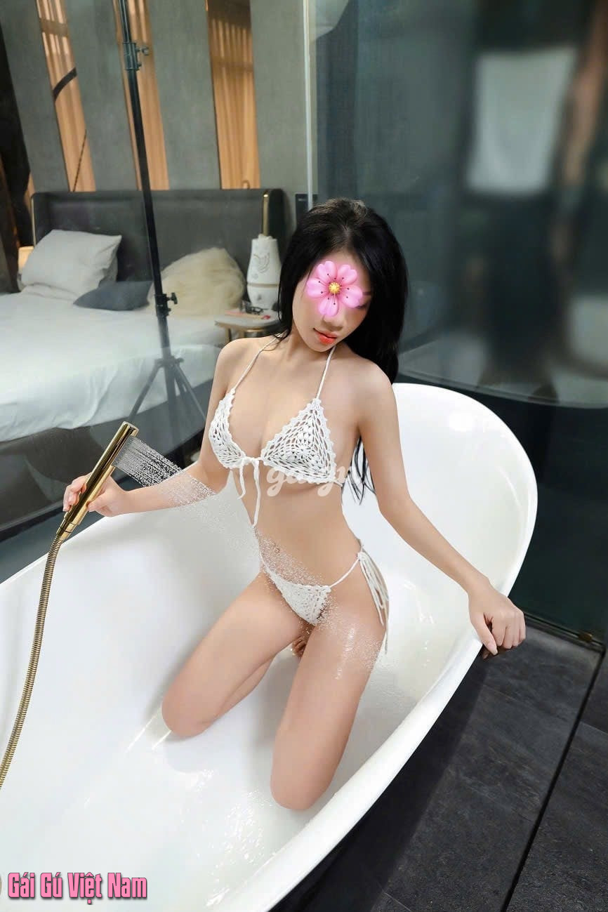 ❤️ Anh Thư ❤️ Lần đầu đi làm mong AE chỉ dạy thêm